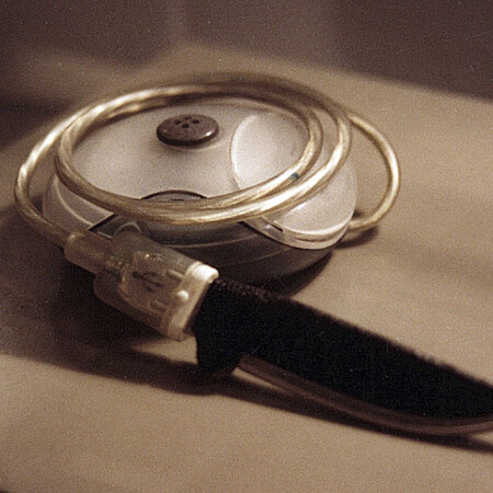 2005. "Communication" dentro del proyecto "Transnegativo". VI Exposición Internacional de Arte Contemporáneo de Pequeño Formato.